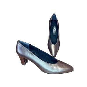 Vintage Unworn! Stuart Weitzman New York Bronze‎ With Gold Accent. Sz 8AA